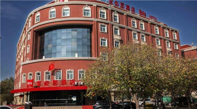 Ibis Urumqi Weixing Square Hotel Exterior photo